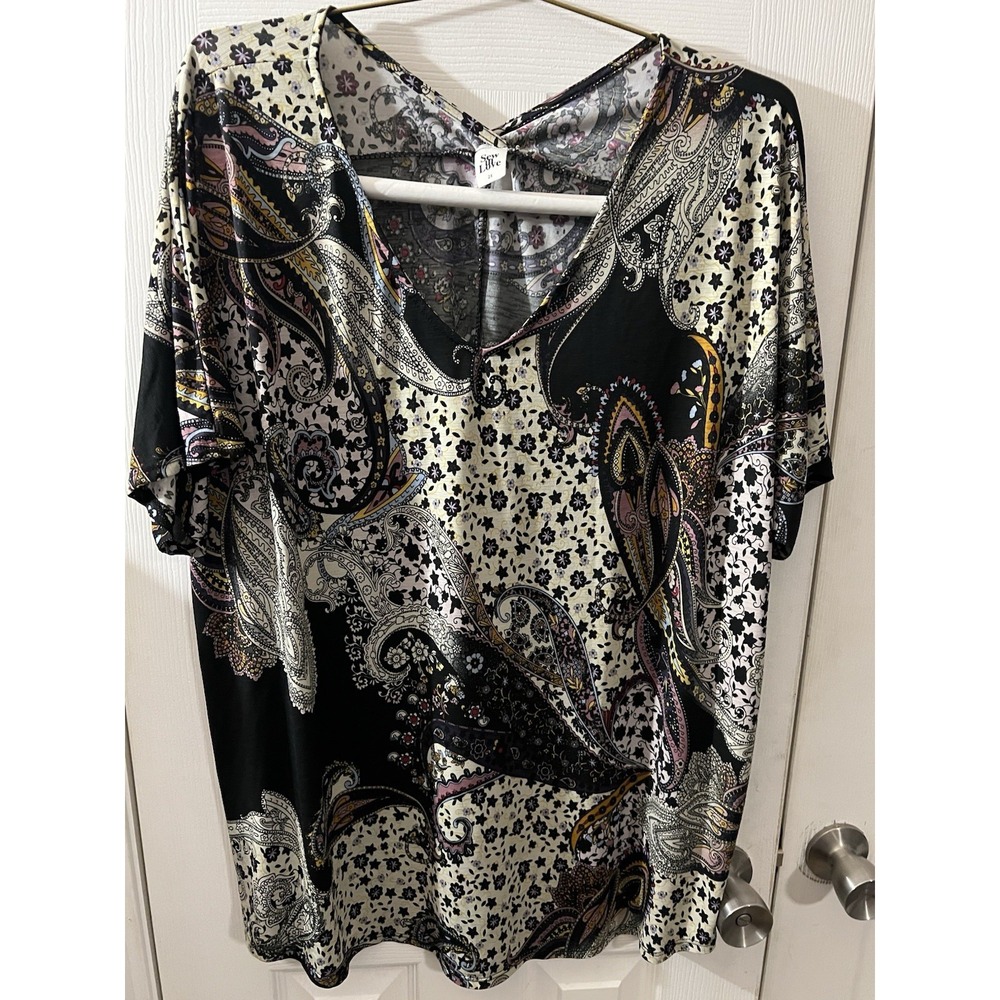 Sew In Love Shirt Size 2X Paisley Floral‎ Short Sleeve Loose Womens